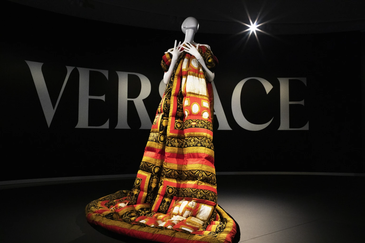 Gianni Versace Retrospective 